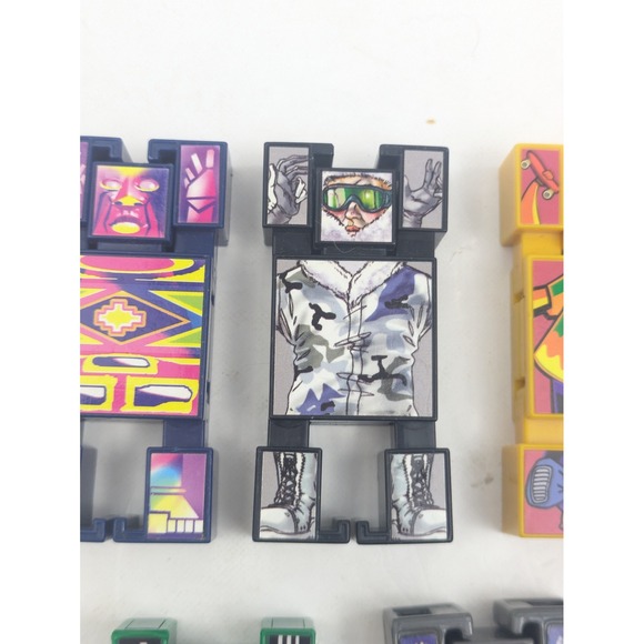 Vintage Hasbro NakNaks Lot of Figures – Stackable Collectibles 2000s Toy Set - Picture 3 of 8